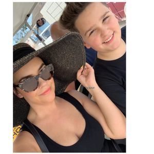 Meet your Posher, Tiffany